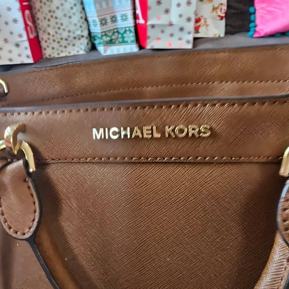 Michael Kors  Medium Saffiano Leather Satchel Purse